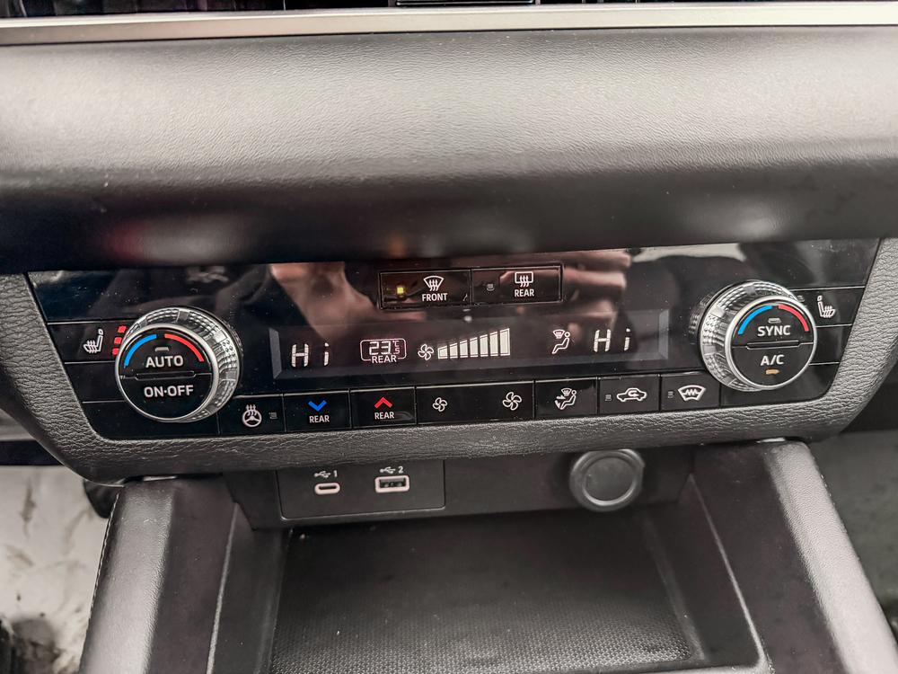 Mitsubishi Outlander PHEV SEL 2023 d&rsquo;occasion à vendre - 26