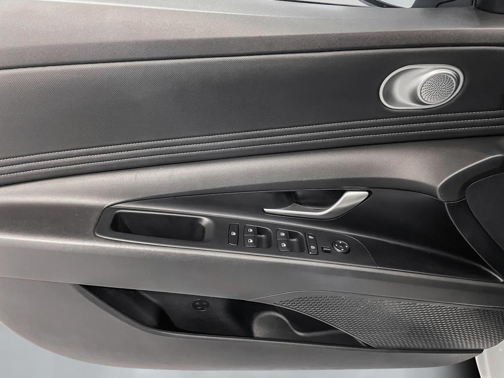 Hyundai Elantra Preferred 2022 d&rsquo;occasion à vendre - 11