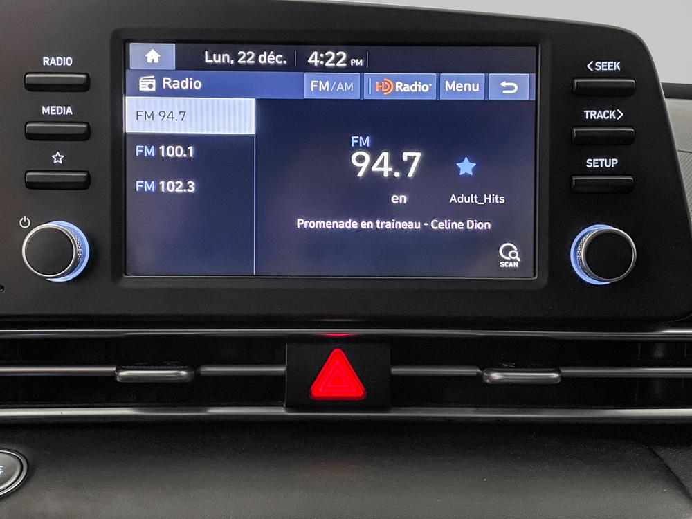 Hyundai Elantra Preferred 2022 d&rsquo;occasion à vendre - 21