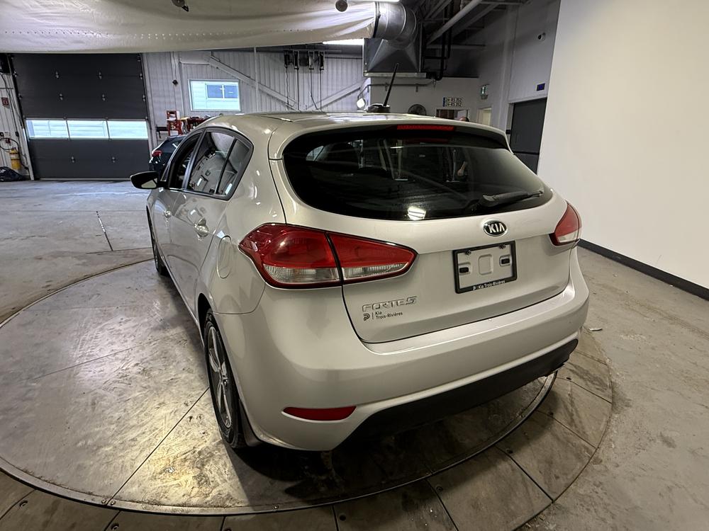 Kia Forte5 LX+ 2018 d&rsquo;occasion à vendre - 6