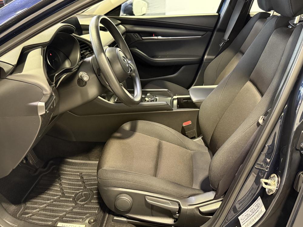 Mazda Mazda3 GX 2025 d&rsquo;occasion à vendre - 16