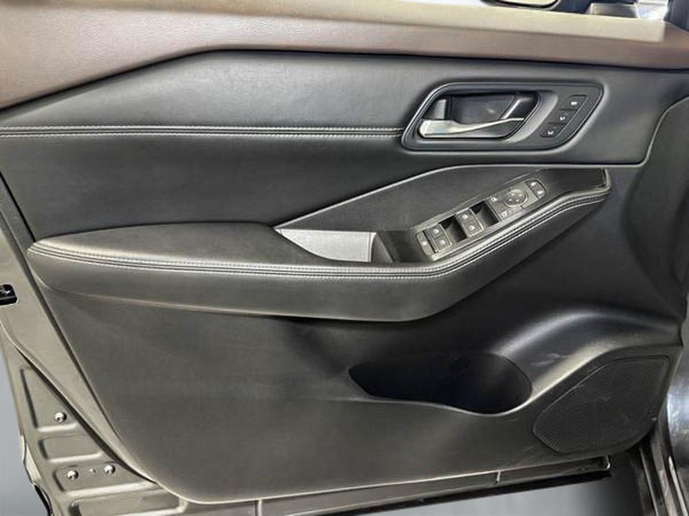 Nissan Rogue SL 2023 d&rsquo;occasion à vendre - 13