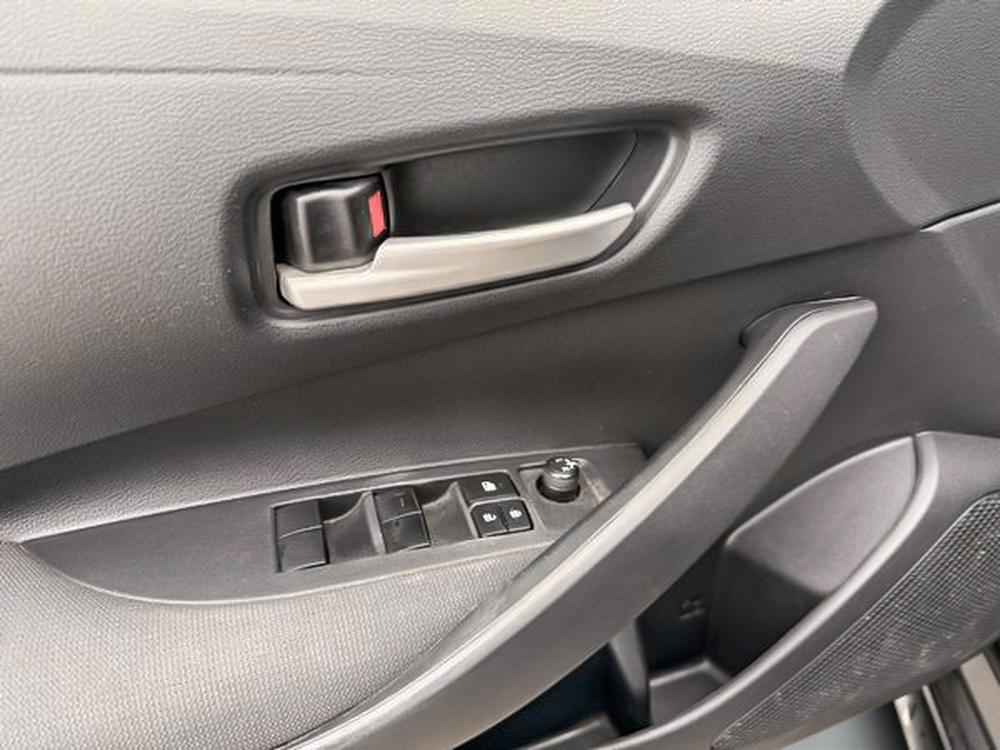 Toyota Corolla LE 2021 d&rsquo;occasion à vendre - 12