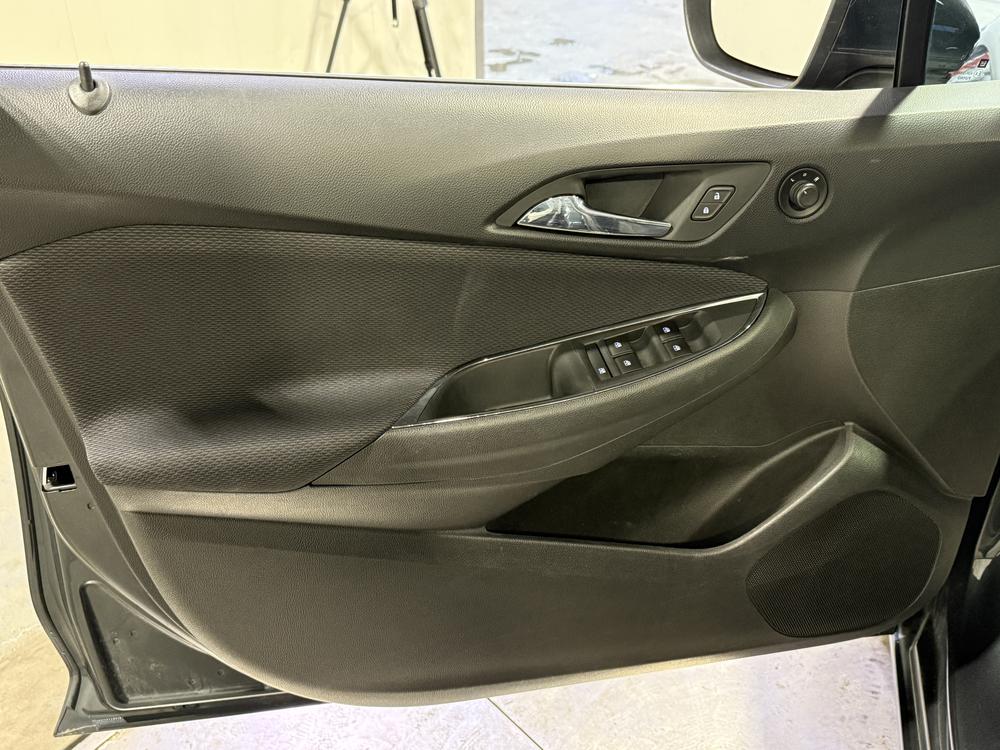 Chevrolet Cruze HATCHBACK LT TURBO 2018 d&rsquo;occasion à vendre - 13