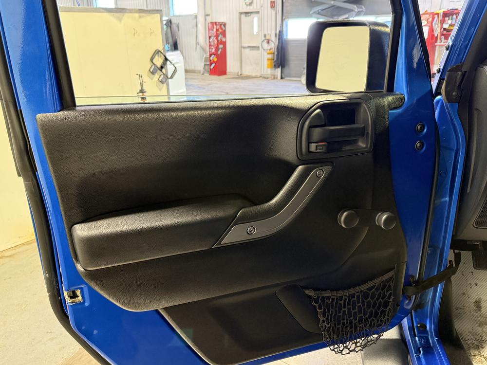 Jeep Wrangler sport 2014 d&rsquo;occasion à vendre - 13