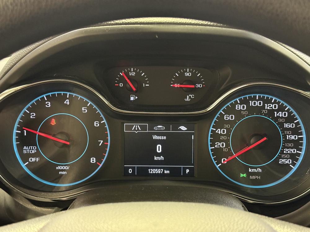 Chevrolet Cruze HATCHBACK LT TURBO 2018 d&rsquo;occasion à vendre - 23