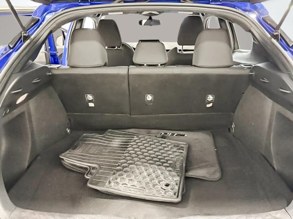 Toyota C-HR LE 2019 d&rsquo;occasion à vendre - 30