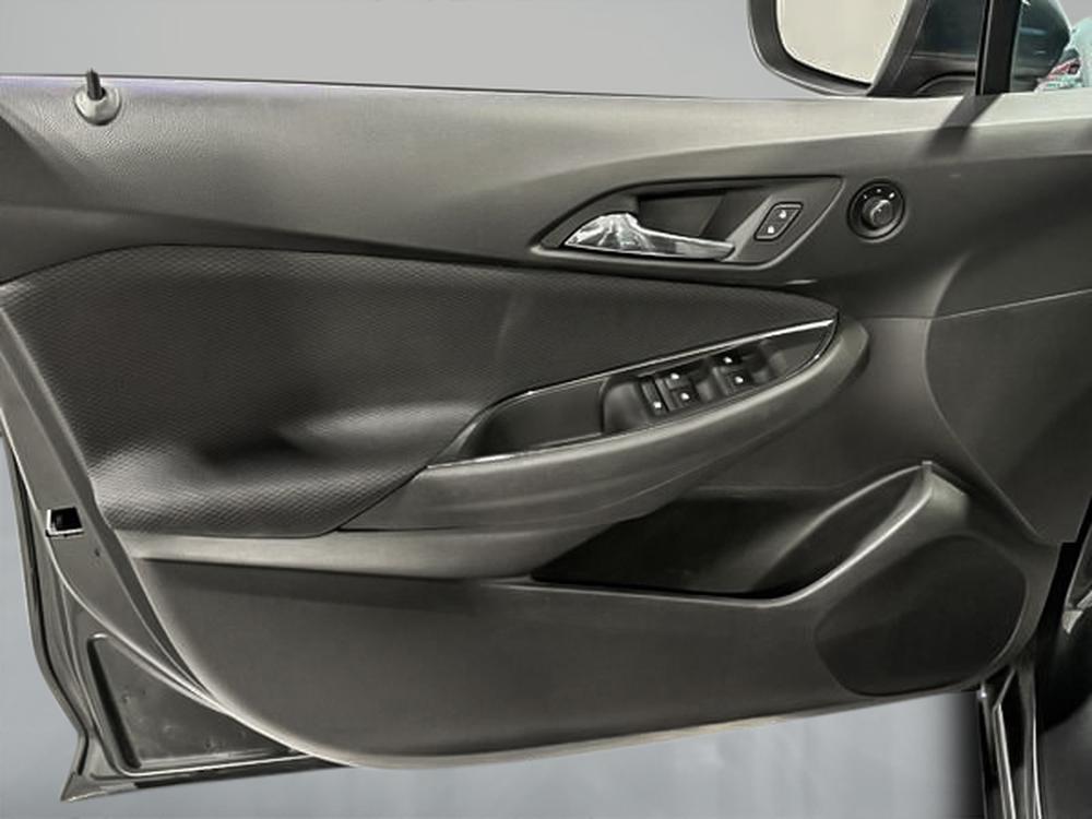 Chevrolet Cruze HATCHBACK LT TURBO 2018 d&rsquo;occasion à vendre - 13