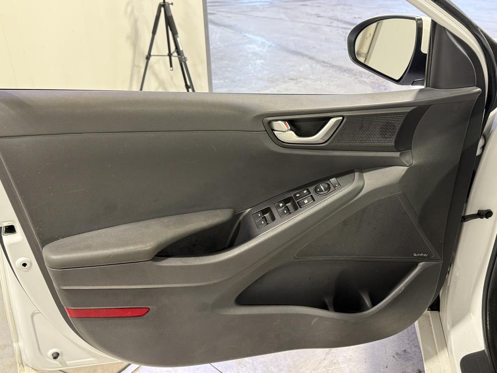 Hyundai Ioniq électrique LIMITED 2017 d&rsquo;occasion à vendre - 13