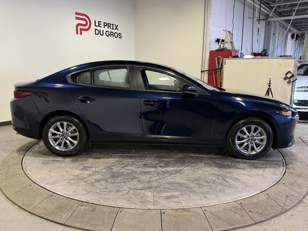 Mazda Mazda3 GX 2025 d&rsquo;occasion à vendre - 2