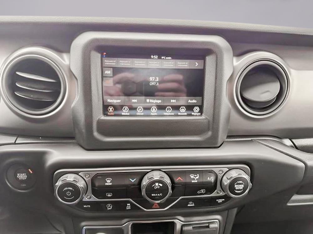 Jeep Wrangler SPORT 2023 d&rsquo;occasion à vendre - 22