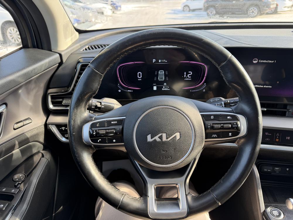 Kia Sportage EX PREMIUM 2023 d&rsquo;occasion à vendre - 16