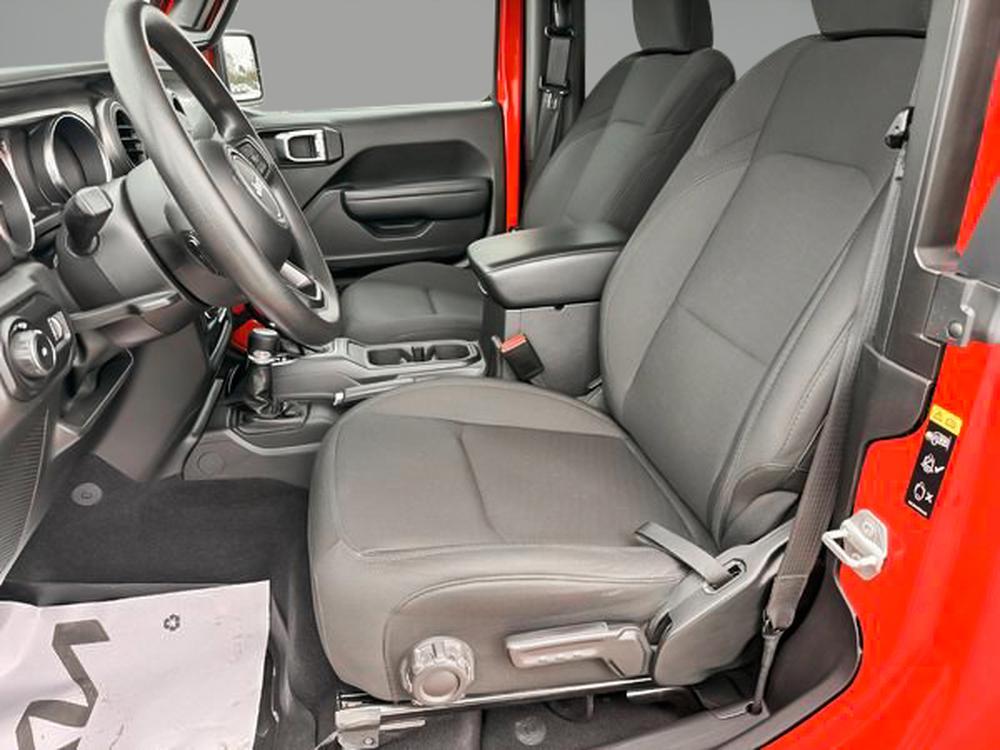 Jeep Wrangler SPORT 2023 d&rsquo;occasion à vendre - 13