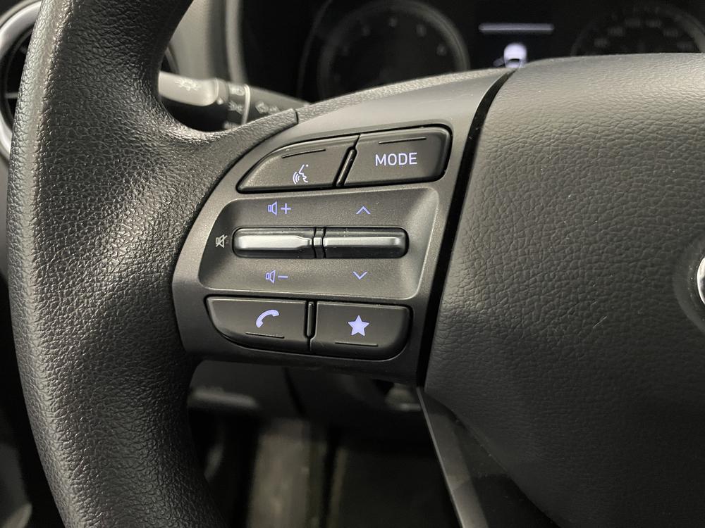 Hyundai Kona Essential 2023 d&rsquo;occasion à vendre - 16