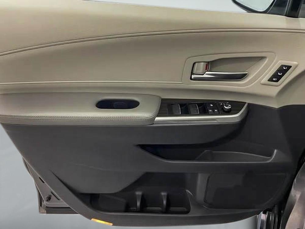 Toyota Sienna Hybrid Limited AWD / 7 passagers 2021 d&rsquo;occasion à vendre - 12