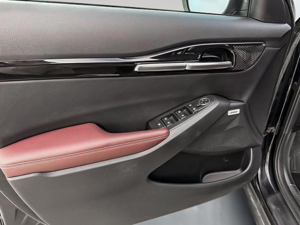 Kia Seltos SX TURBO AWD 2023 d&rsquo;occasion à vendre - 11