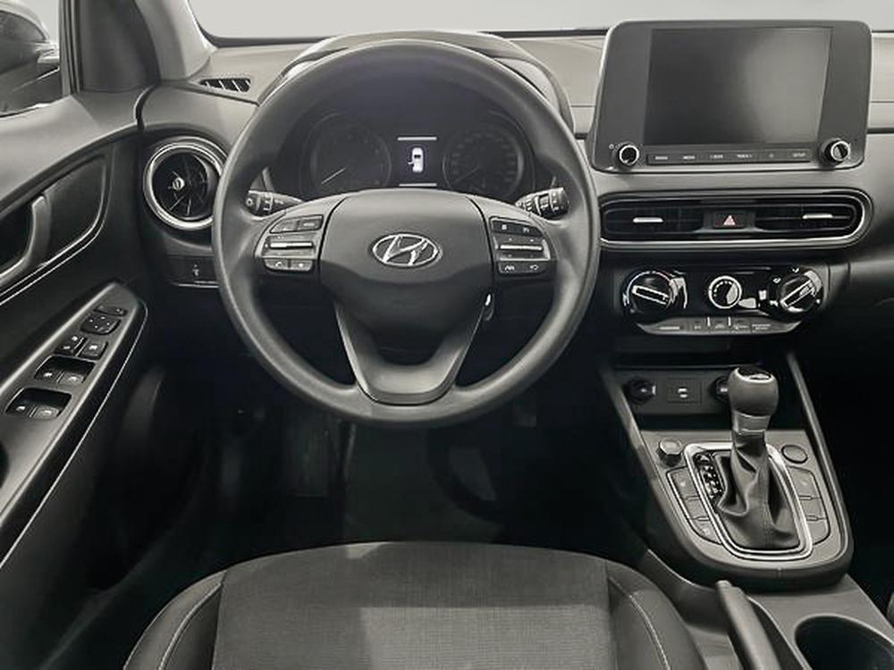 Hyundai Kona Essential 2023 d&rsquo;occasion à vendre - 11