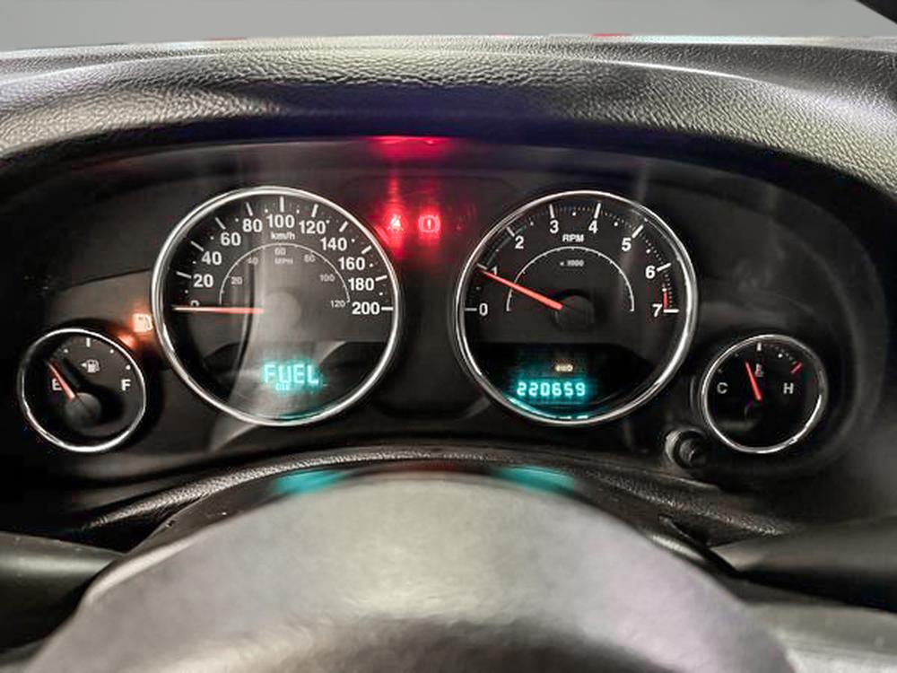 Jeep Wrangler sport 2014 d&rsquo;occasion à vendre - 22