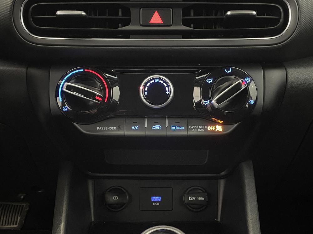 Hyundai Kona Essential 2023 d&rsquo;occasion à vendre - 24