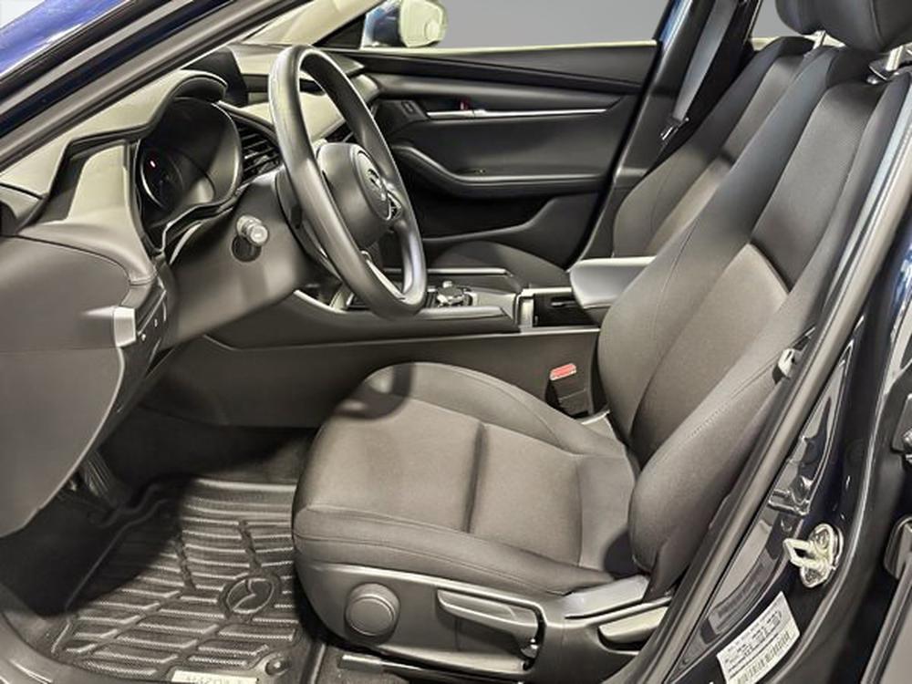 Mazda Mazda3 GX 2025 d&rsquo;occasion à vendre - 16