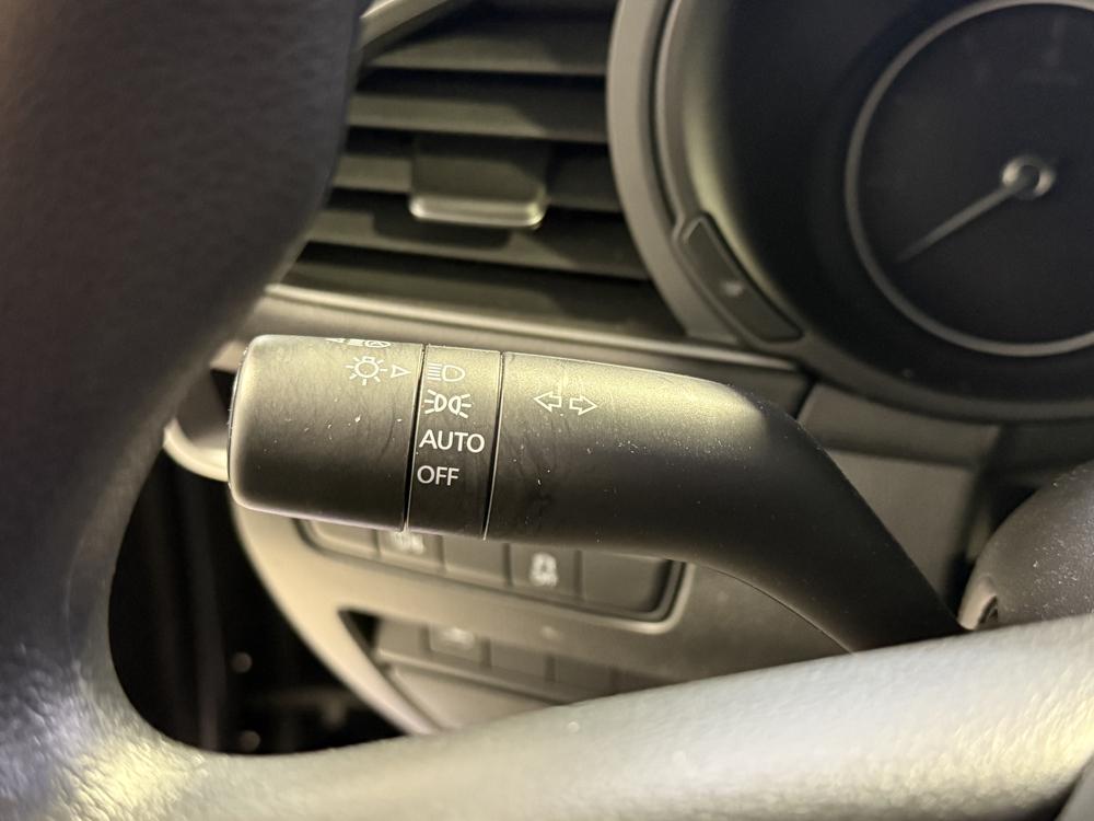 Mazda Mazda3 GX 2025 d&rsquo;occasion à vendre - 21