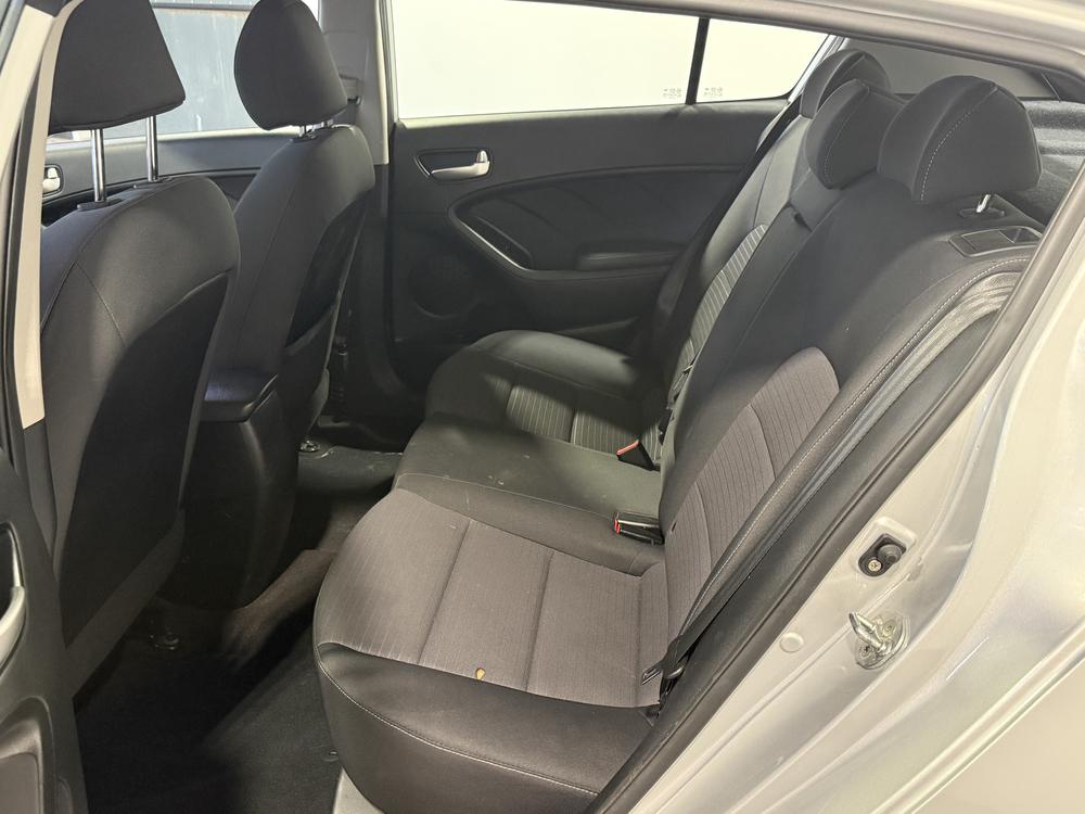 Kia Forte5 LX+ 2018 d&rsquo;occasion à vendre - 32