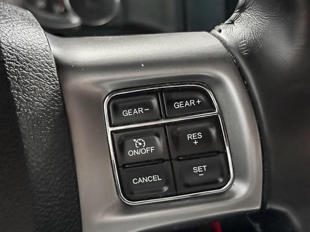 Ram 1500 Classic WARLOCK 2023 d&rsquo;occasion à vendre - 17