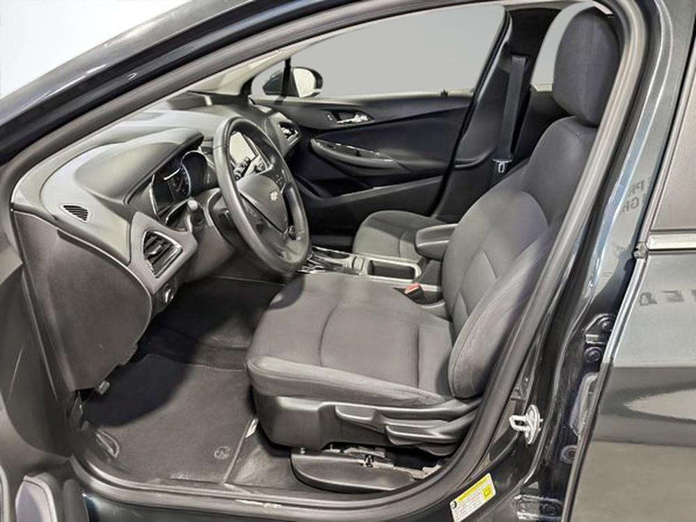 Chevrolet Cruze HATCHBACK LT TURBO 2018 d&rsquo;occasion à vendre - 16
