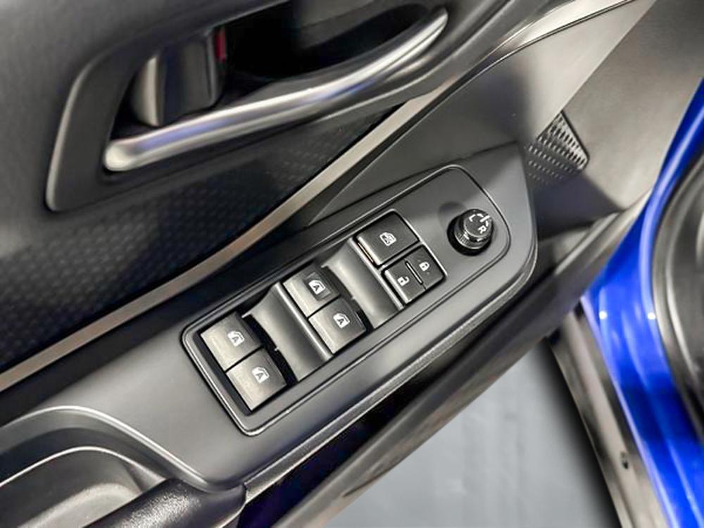 Toyota C-HR LE 2019 d&rsquo;occasion à vendre - 16