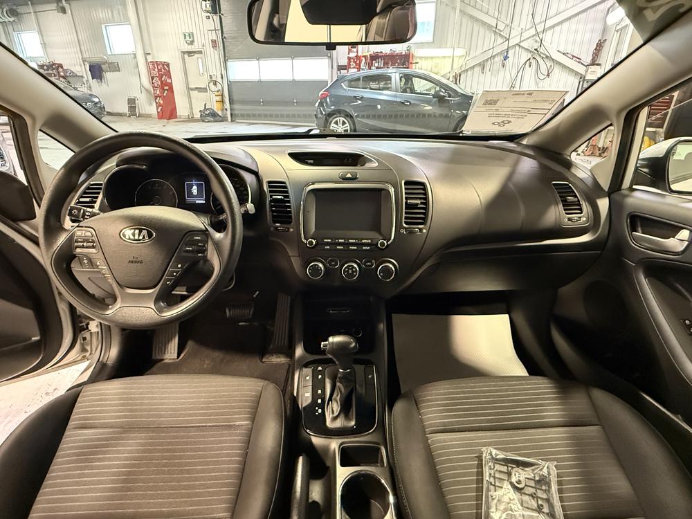 Kia Forte5 LX+ 2018 d&rsquo;occasion à vendre - 31