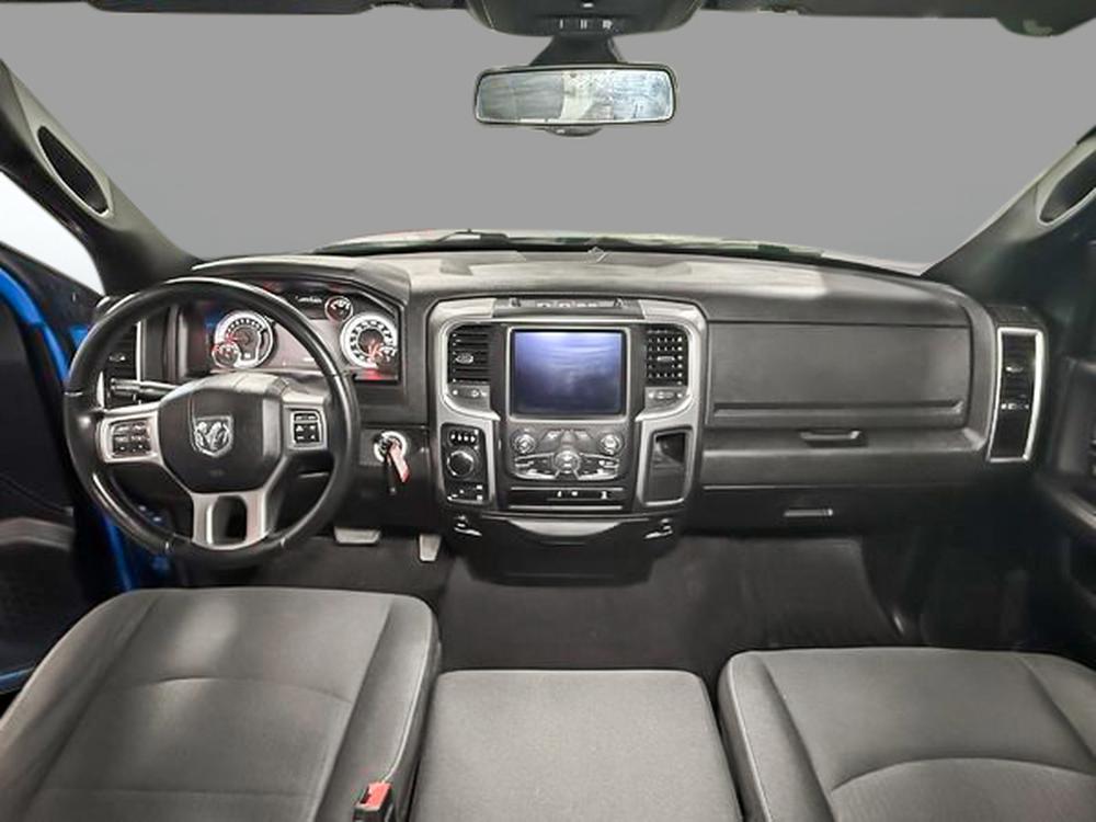 Ram 1500 Classic WARLOCK 2023 d&rsquo;occasion à vendre - 24