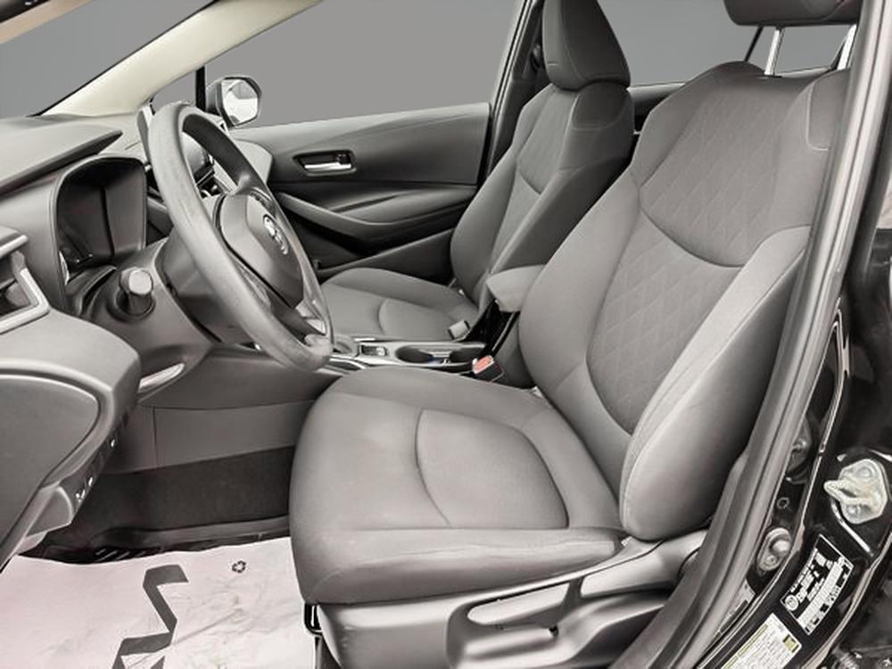 Toyota Corolla LE 2021 d&rsquo;occasion à vendre - 13