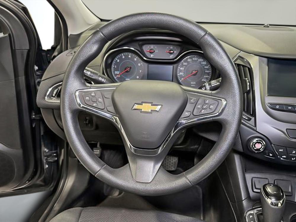Chevrolet Cruze HATCHBACK LT TURBO 2018 d&rsquo;occasion à vendre - 17