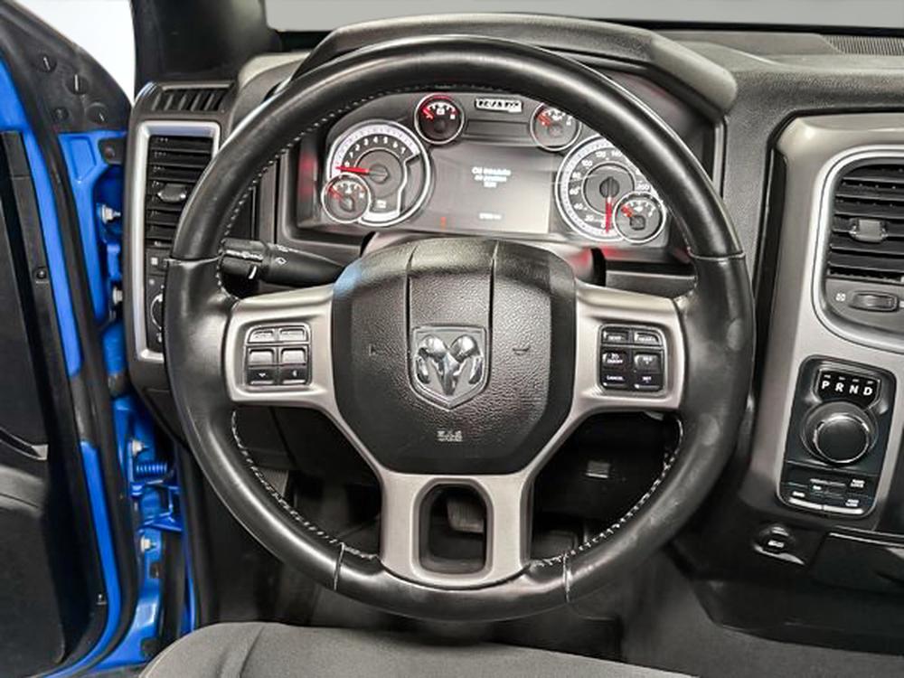 Ram 1500 Classic WARLOCK 2023 d&rsquo;occasion à vendre - 14