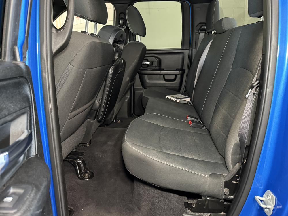 Ram 1500 Classic WARLOCK 2023 d&rsquo;occasion à vendre - 26