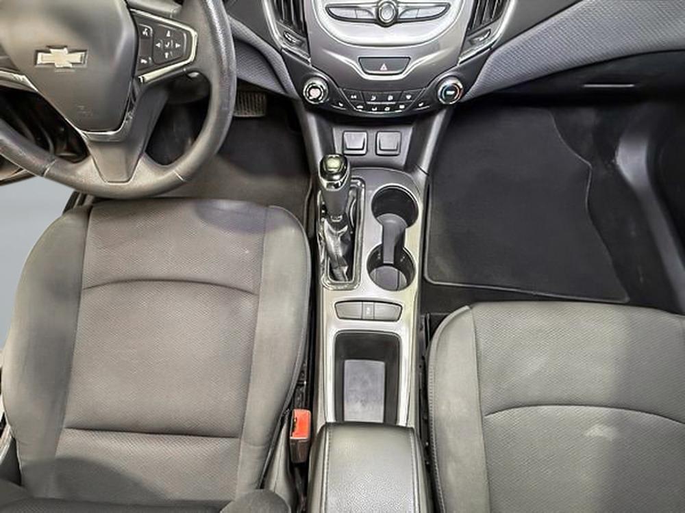 Chevrolet Cruze HATCHBACK LT TURBO 2018 d&rsquo;occasion à vendre - 28