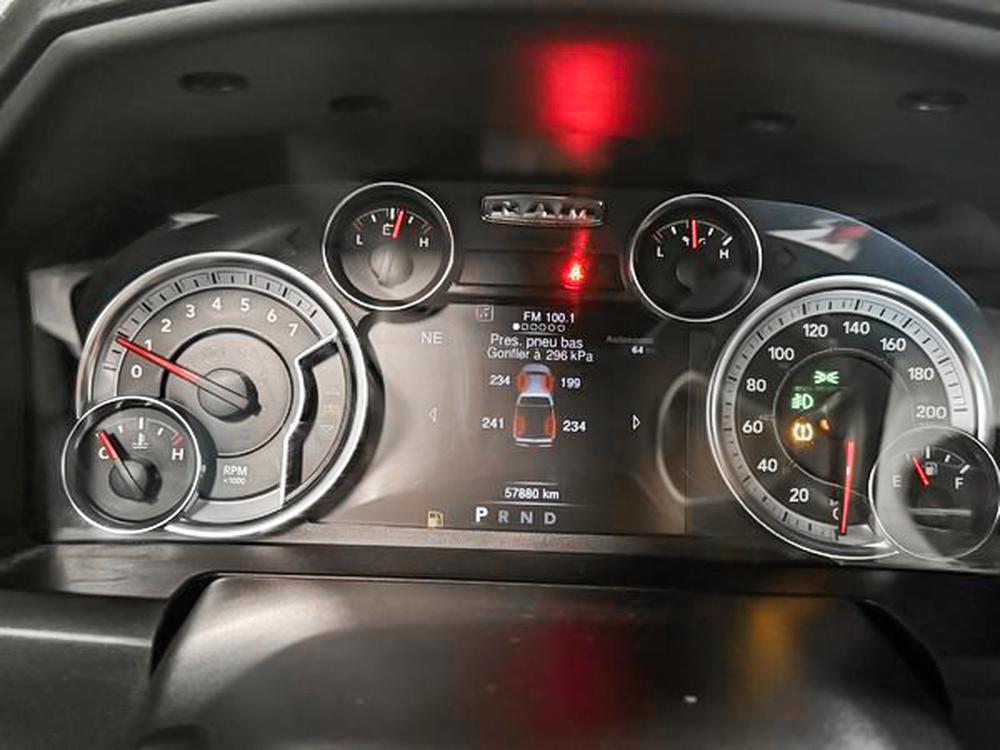 Ram 1500 Classic WARLOCK 2023 d&rsquo;occasion à vendre - 19