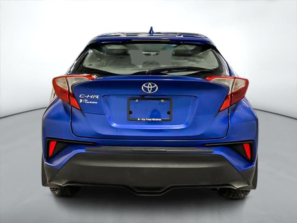 Toyota C-HR LE 2019 d&rsquo;occasion à vendre - 4
