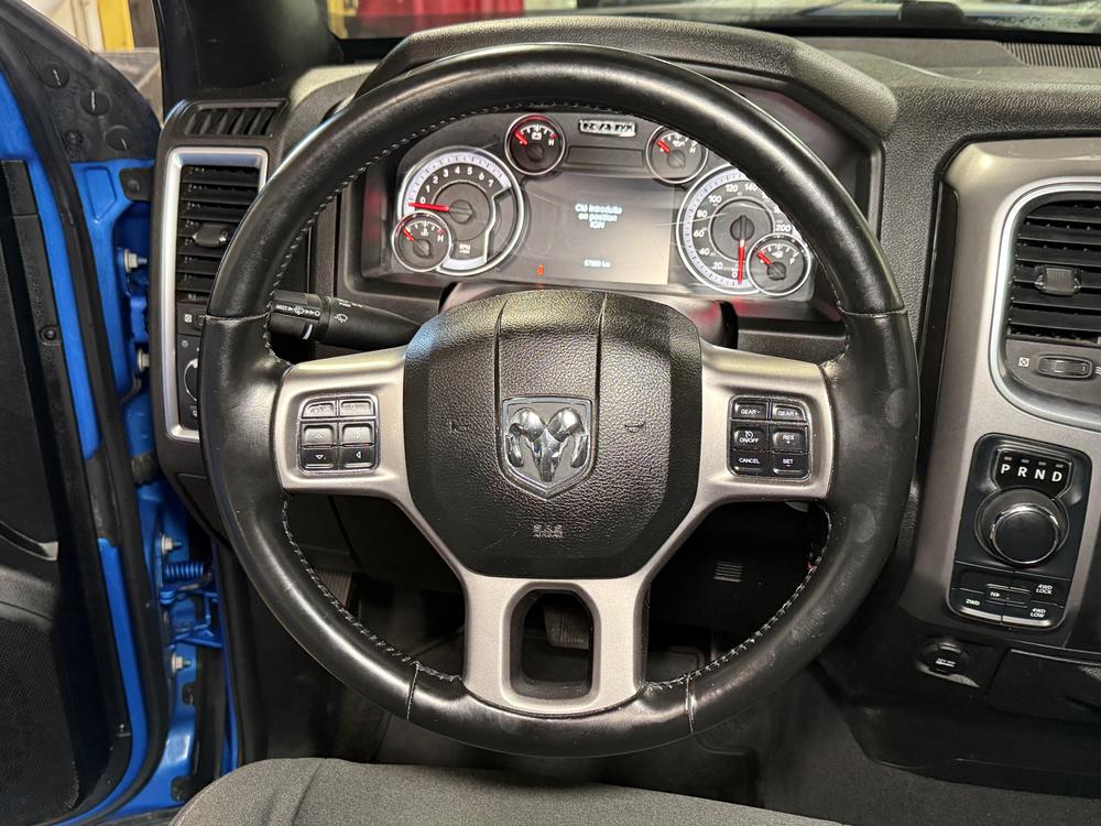 Ram 1500 Classic WARLOCK 2023 d&rsquo;occasion à vendre - 14