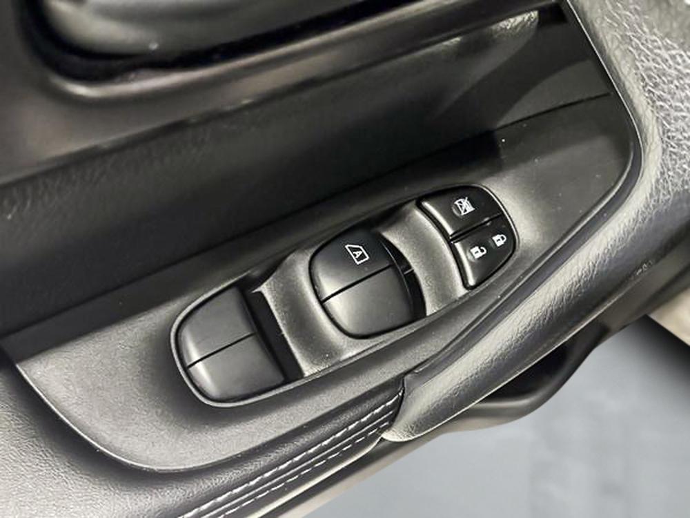 Nissan Qashqai S 2021 d&rsquo;occasion à vendre - 14