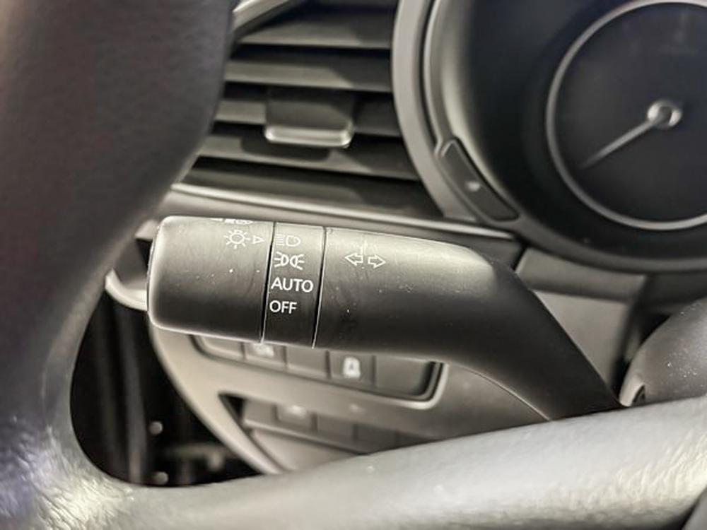 Mazda Mazda3 GX 2025 d&rsquo;occasion à vendre - 21