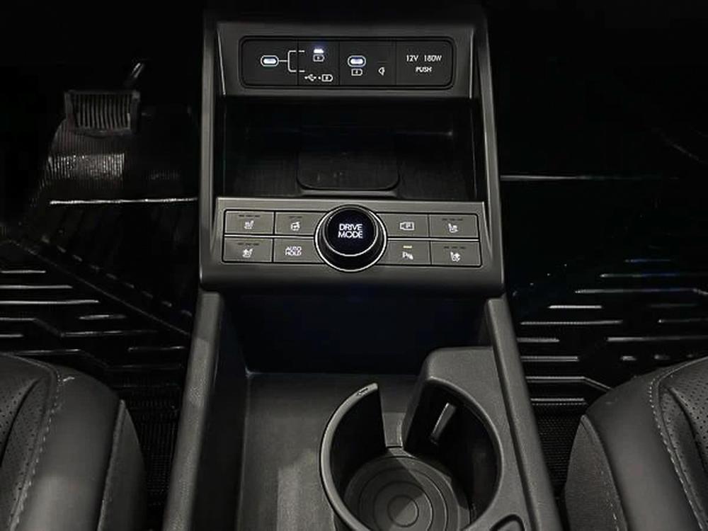 Hyundai Kona électrique Ultimate two tone / toit noir 2025 d&rsquo;occasion à vendre - 31