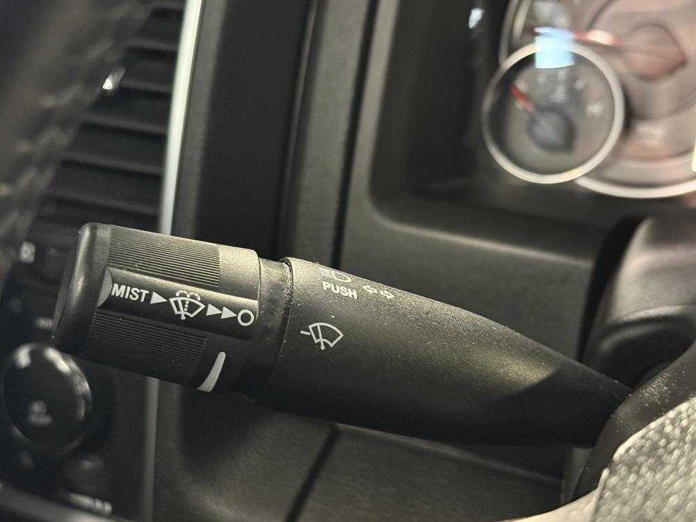 Ram 1500 Classic WARLOCK 2023 d&rsquo;occasion à vendre - 18