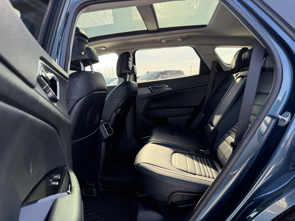 Kia Sportage EX PREMIUM 2023 d&rsquo;occasion à vendre - 26