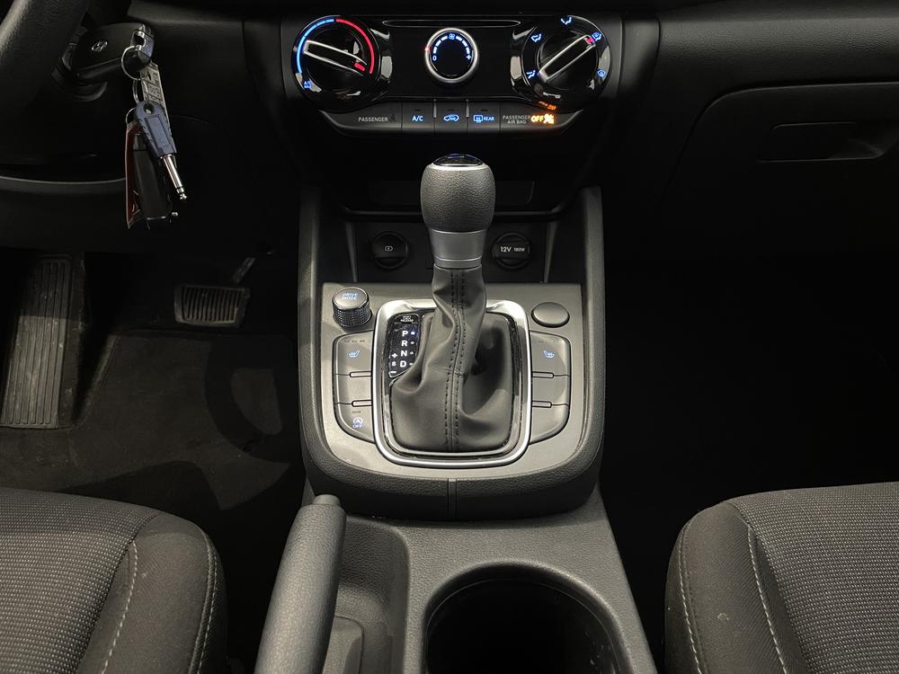 Hyundai Kona Essential 2023 d&rsquo;occasion à vendre - 26