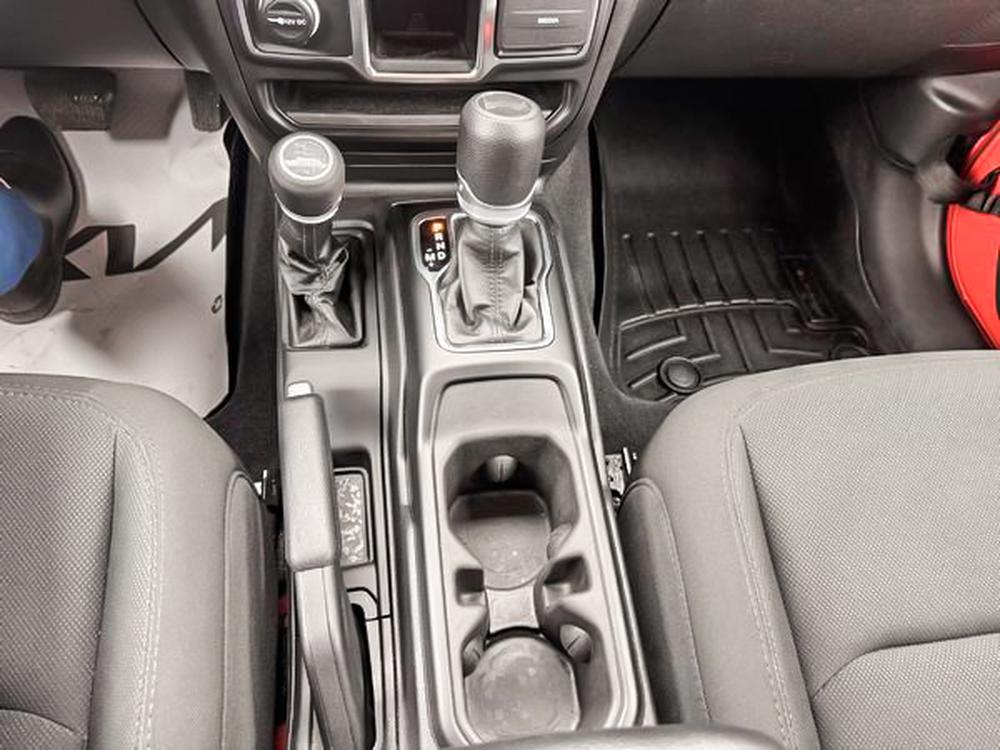 Jeep Wrangler SPORT 2023 d&rsquo;occasion à vendre - 24