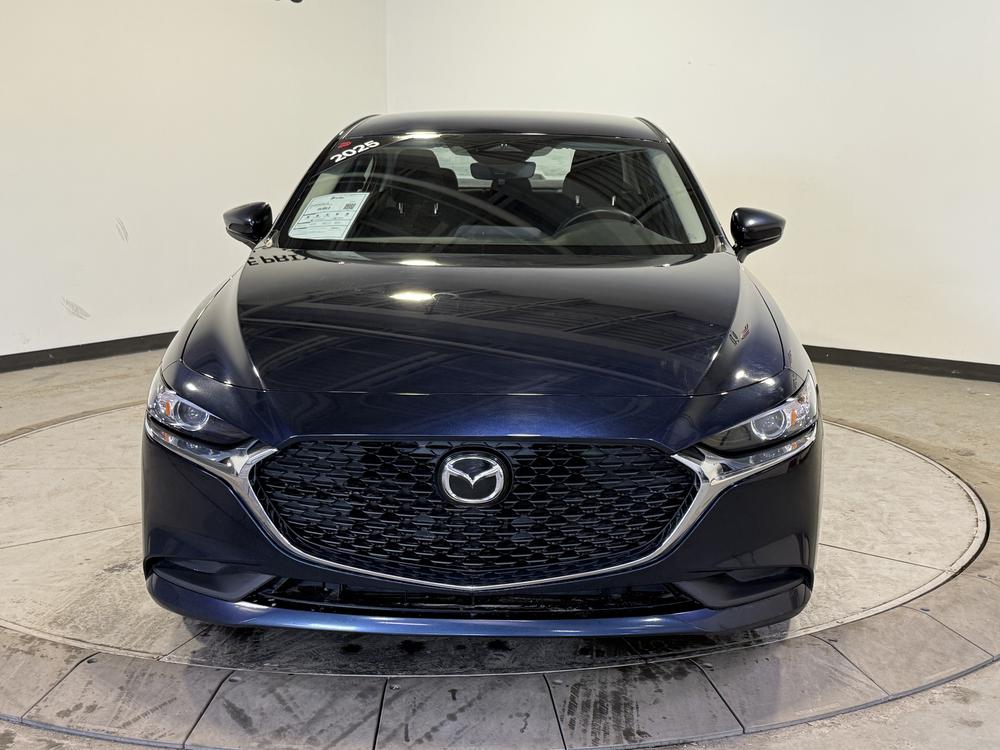 Mazda Mazda3 GX 2025 d&rsquo;occasion à vendre - 9