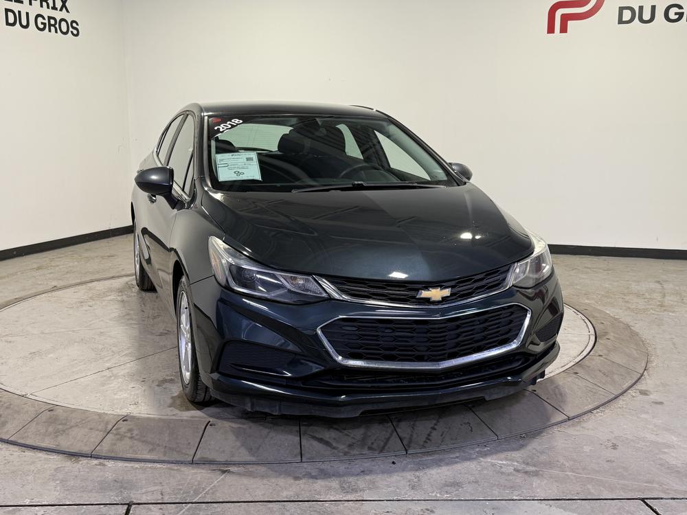 Chevrolet Cruze HATCHBACK LT TURBO 2018 d&rsquo;occasion à vendre - 1