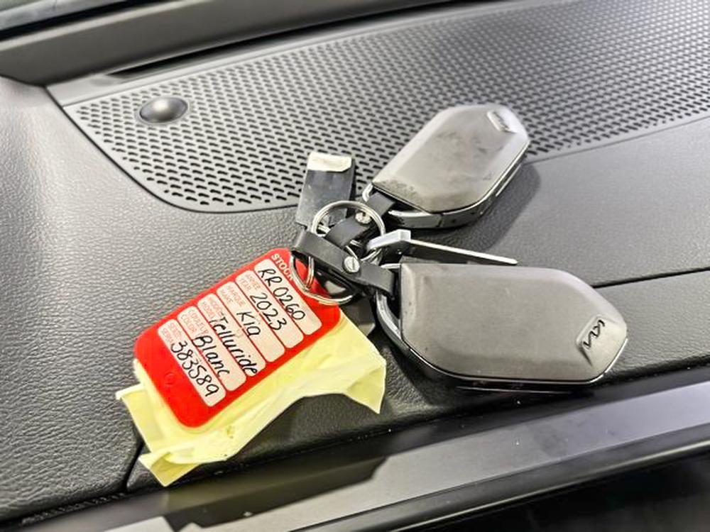 Kia Telluride SX 2023 d&rsquo;occasion à vendre - 40