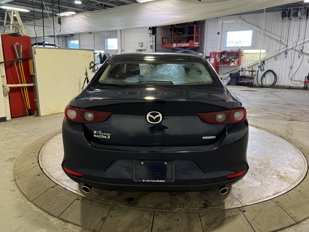 Mazda Mazda3 GX 2025 d&rsquo;occasion à vendre - 4